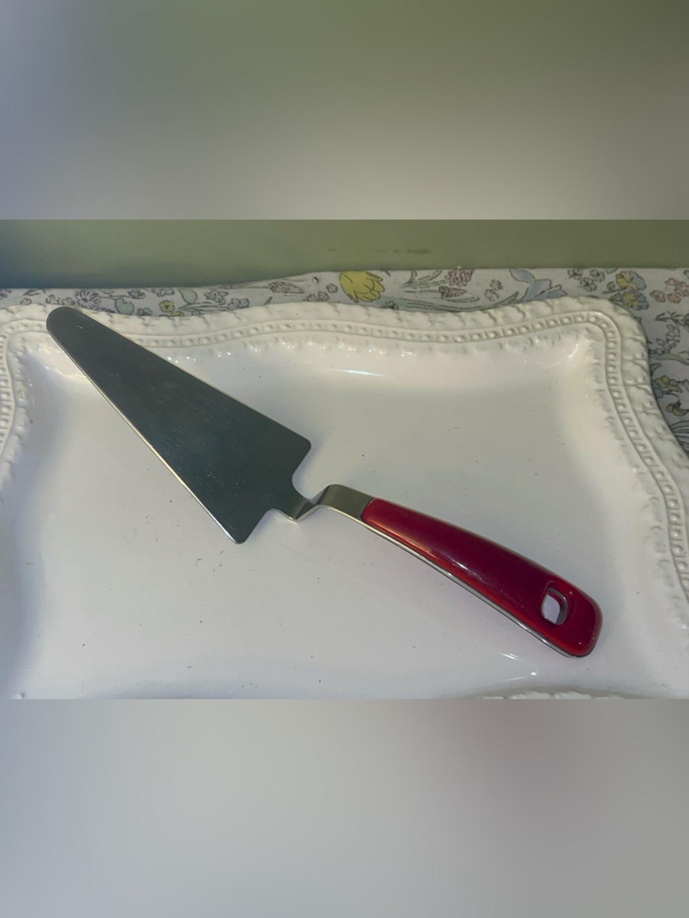 Guzzini Vintage Red Handled Stainless Steel Pie/Cake Server